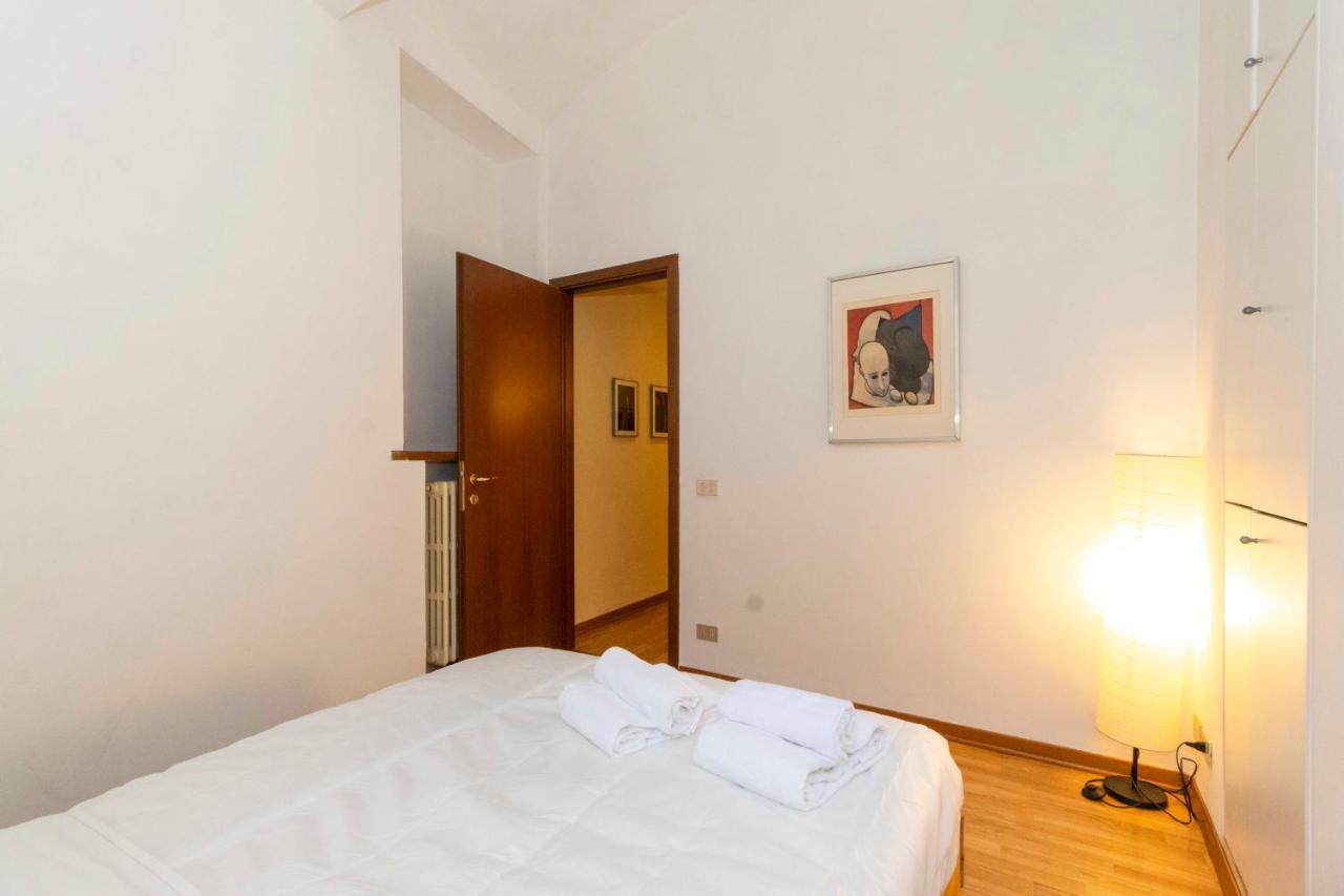 Porta Nuova & San Salvario Roomy Flat Turin Exterior photo